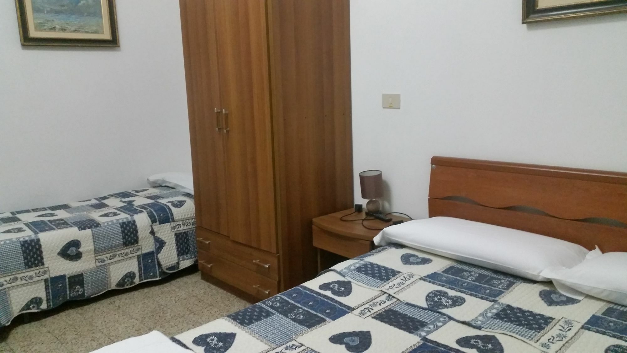 Albergo Pensione Ardenza Self Check-In ลีวอร์โน ภายนอก รูปภาพ